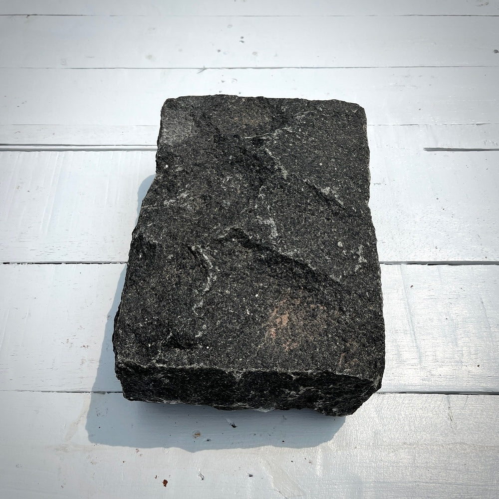 Chief Bricks New stones New Jumbo Granite Belgian Block 10” x 7” x 4” – Black 2