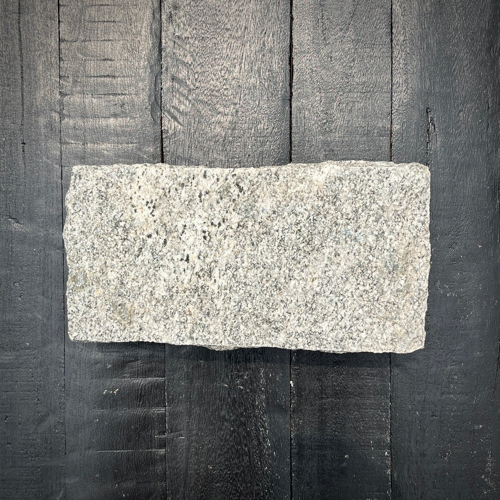 New Granite Pavers (180 / pallet)