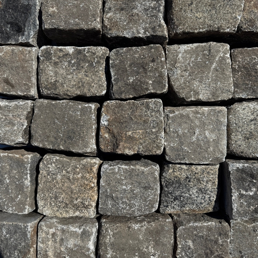 Chief Bricks Reclaimed stones Reclaimed New York Granite Cobblestone - Cubes 5" x 5" x 5" 6