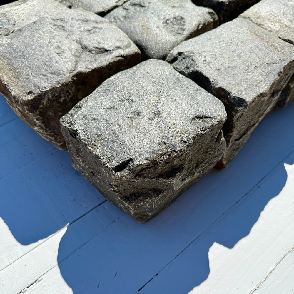 Reclaimed New York Granite Cobblestone - Cubes 7" x 7" x 7"