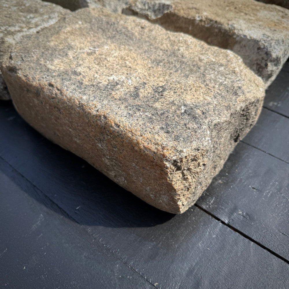 Chief Bricks Reclaimed stones Reclaimed New York Granite Cobblestone - Jumbo 11" x 7" x 4" 6