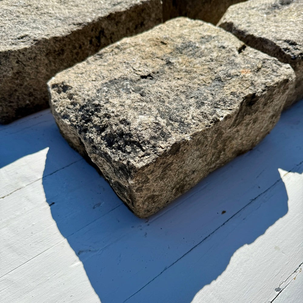 Chief Bricks Reclaimed stones Reclaimed New York Granite Cobblestone - Jumbo XL 12" x 8" x 5" 9