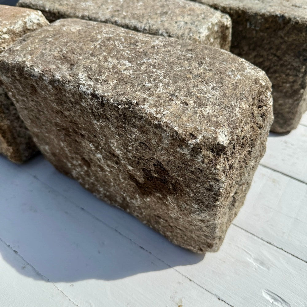 Chief Bricks Reclaimed stones Reclaimed New York Granite Cobblestone - Jumbo XL 12" x 8" x 5" 12