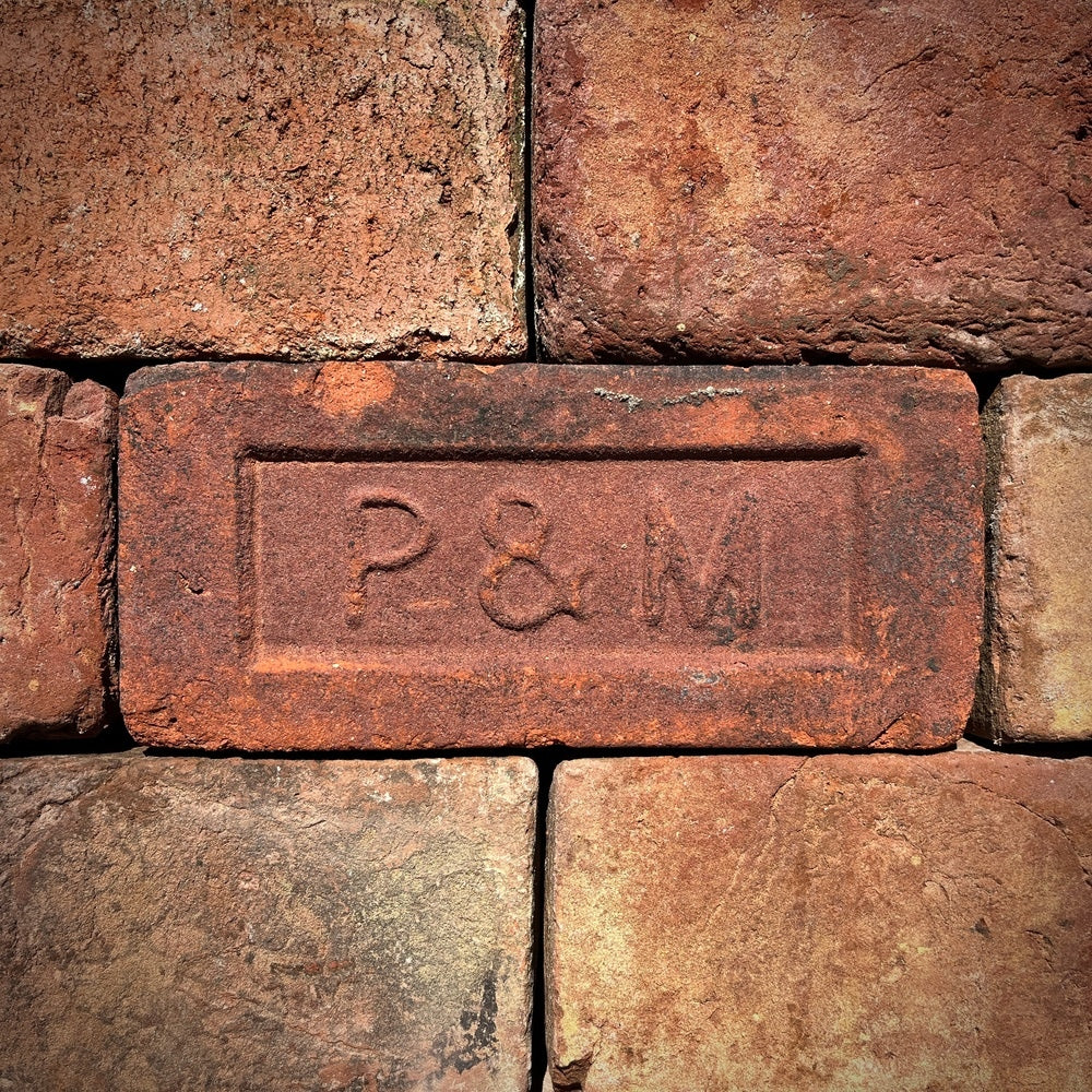 P&M