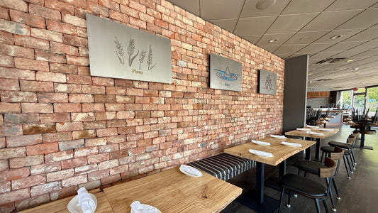 Mercato Pizzeria Uses Reclaimed Bricks for a Warm, Authentic Look