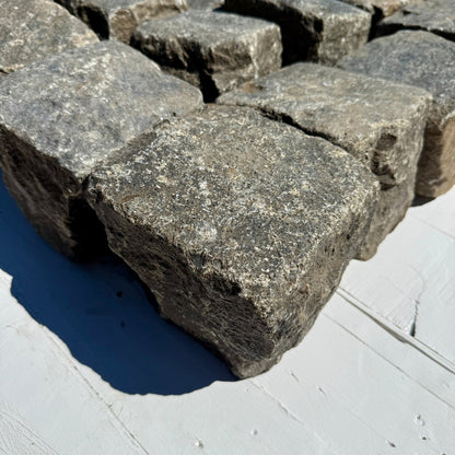 Reclaimed New York Granite Cobblestone - Cubes 7" x 7" x 7"