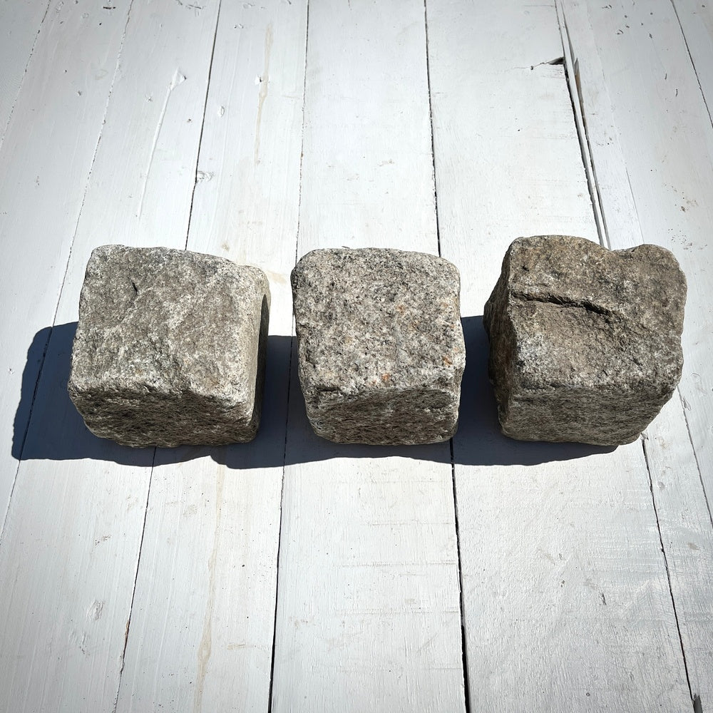 New York Granite Cobblestone - Cubes