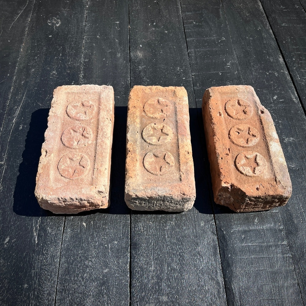 Three star Bricks